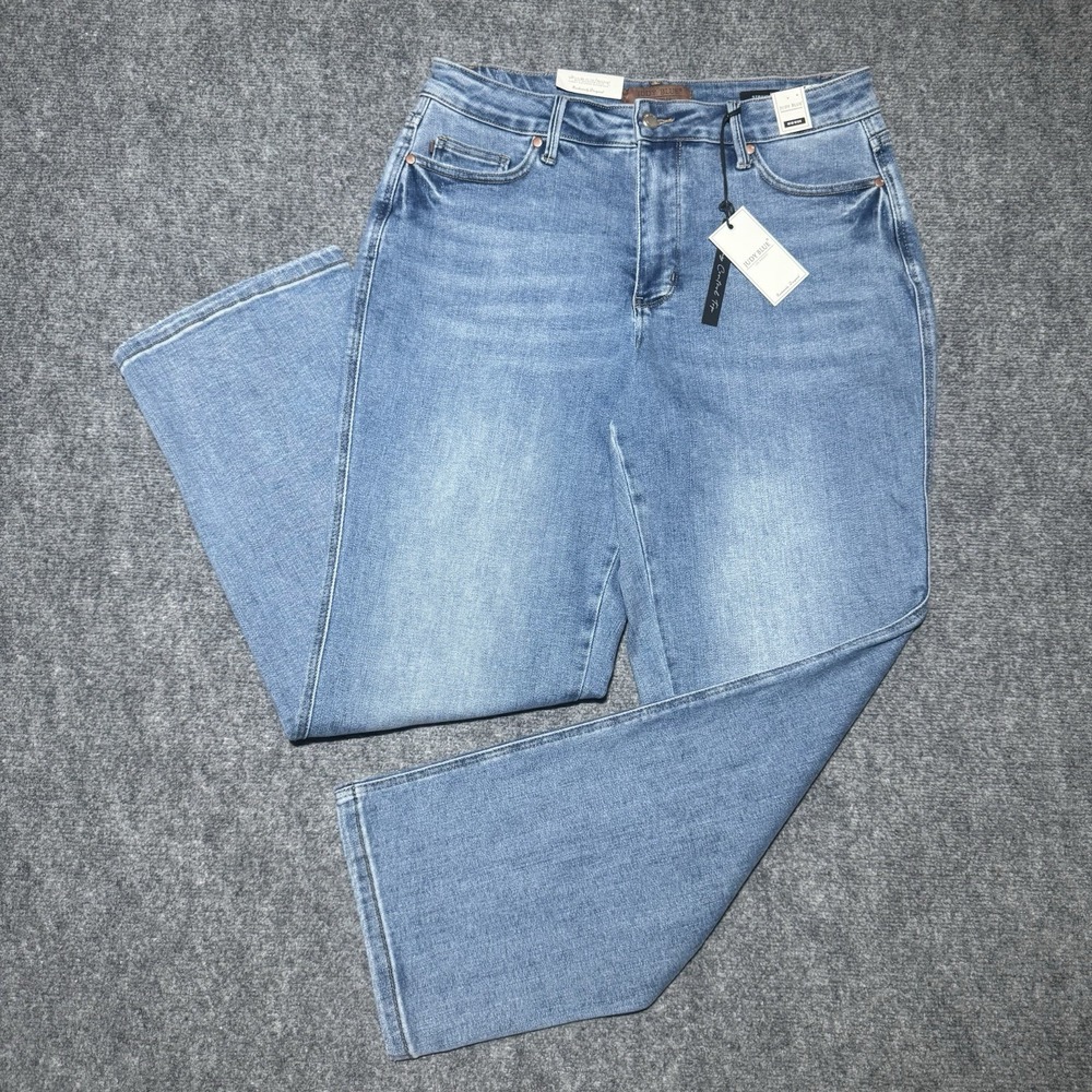 Judy Blue Straight Fit Jeans 14W Light Wash Stretch Mid Rise Tummy Control NWT